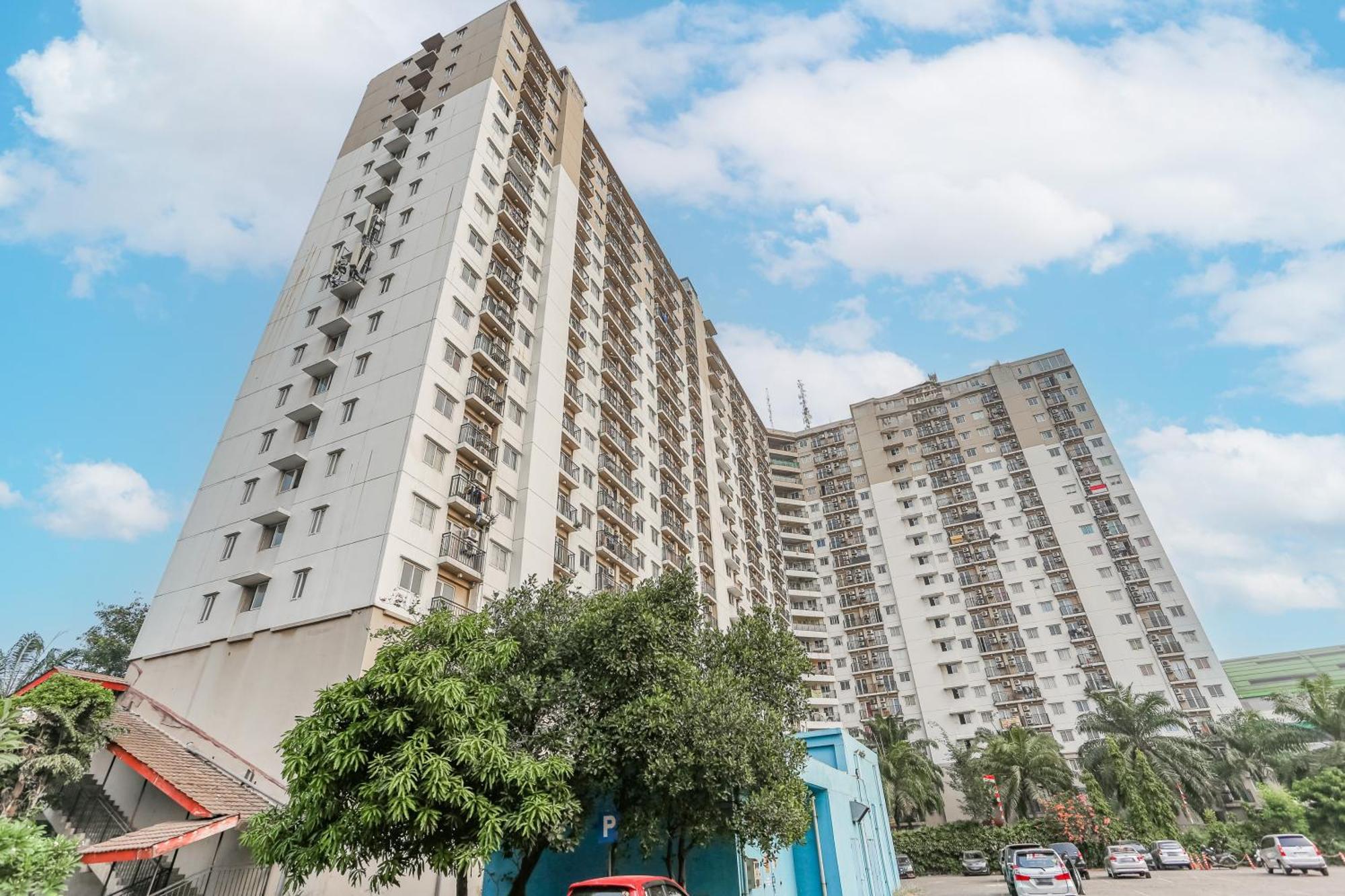 Collection O Bekasi Kota Near Lrt Bekasi Formerly Apartment Mutiara بيكاسي المظهر الخارجي الصورة